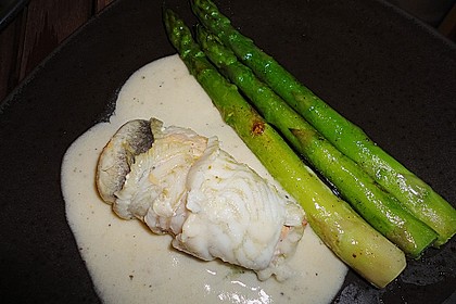 Roulade von Seezunge und Lachs auf gebratenem Chinakohl in Limonensauce 3