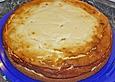 Schlanker K&auml;sekuchen mit Biskuitboden und Fr&uuml;chten