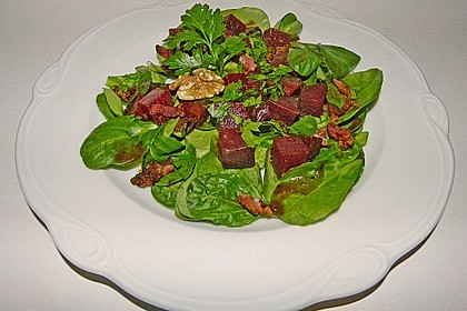 Rote Bete auf Feldsalat mit Speck, Orangen und Fenchelaromen 1