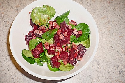Rote Bete auf Feldsalat mit Speck, Orangen und Fenchelaromen 4
