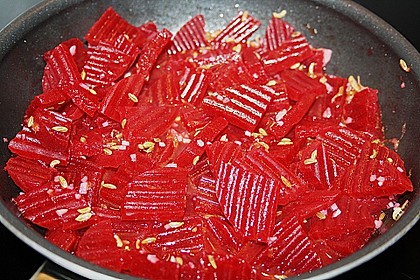 Rote Bete auf Feldsalat mit Speck, Orangen und Fenchelaromen 12