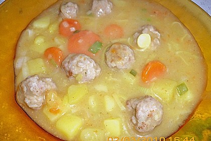 Kartoffelsuppe mit Hackbällchen 4