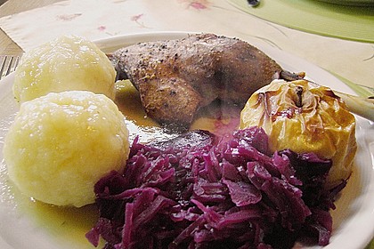 Knusprige Gänsekeulen mit Bratäpfeln 6