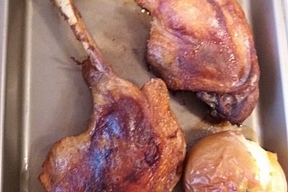 Knusprige Gänsekeulen mit Bratäpfeln 14