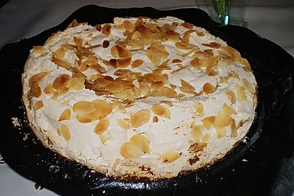 Stachelbeer - Baiser - Torte 2