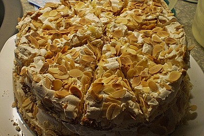 Stachelbeer - Baiser - Torte 6
