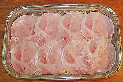 Nudelkuchen mit Schinken und Speck 8
