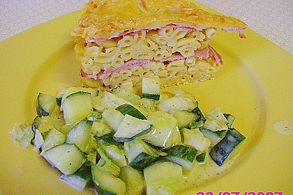 Nudelkuchen mit Schinken und Speck 6