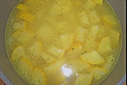 Gelbe Zucchini - K&auml;se - Suppe 3