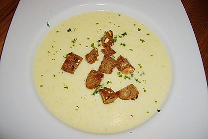 Gelbe Zucchini - K&auml;se - Suppe 4