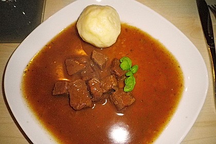 Rindergulasch 16