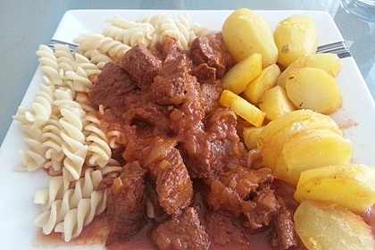 Rindergulasch 18