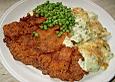 Falsches Schnitzel Wiener Art  mit Spinattaschen und s&uuml;&szlig;en Erbsen