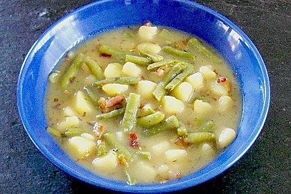 Schnippelchens Bohnensuppe