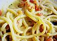 Schnelle Pasta mit Tomaten - Avocado - Sauce