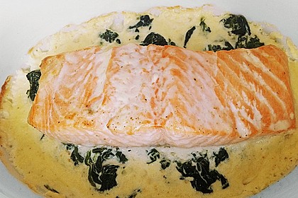 Lachs auf Blattspinat 1