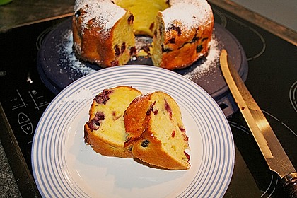 Heidelbeer - Joghurt - Gugelhupf 11