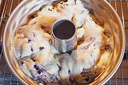 Heidelbeer - Joghurt - Gugelhupf 12