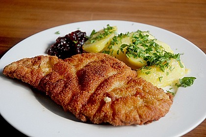 Original Wiener Schnitzel mit Petersilienkartoffeln 3
