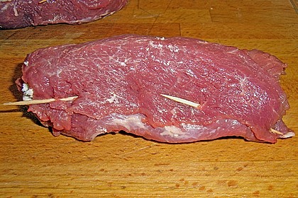 Gef&uuml;llte Lammlachse mit Rosinen - Rotweinsauce NT 3