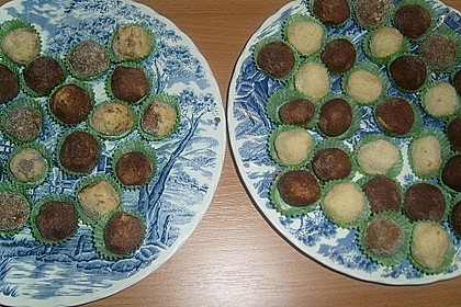 Wei&szlig;e und braune Kinder - Pralinen