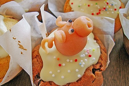 Marmorierte Muffins mit Marzipanschwein 2