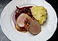 Gekr&auml;utertes Schweinefilet im Speckmantel