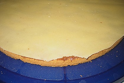 Kokos - Raffaello - Torte mit Nougat und Marzipan 6