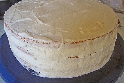 Kokos - Raffaello - Torte mit Nougat und Marzipan 7