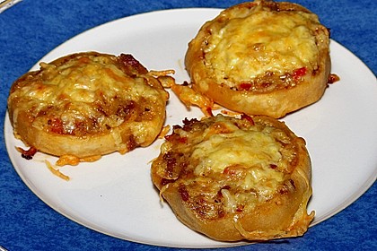 Pizzaschnecken mit  Hackfleischf&uuml;llung 5