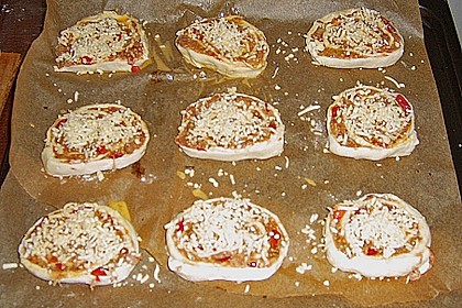 Pizzaschnecken mit  Hackfleischf&uuml;llung 1