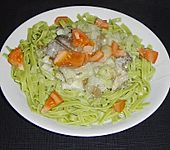 Gr&uuml;ne Bandnudeln zu Fenchel - Austernpilz - Sauce (Bild)