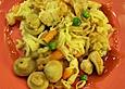 Nudeln mit H&auml;hnchenbrust im Wok