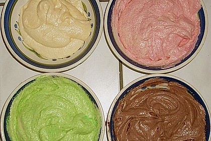 Bunte Papageienmuffins aus dem Glas