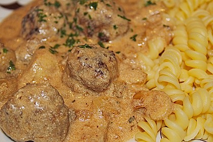 Illes Pilzfleischb&auml;llchen mit Makkaroni 13