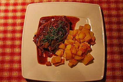 Leckerer Zwiebelrostbraten mit röschen Zwiebeln 4