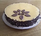Eierlik&ouml;r - Torte mit Sauerkirschen (Bild)