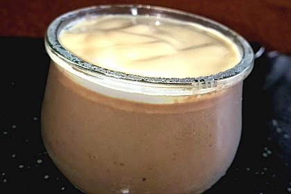 Schokoladenpudding mit Vanille