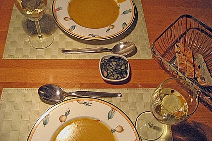 K&uuml;rbissuppe