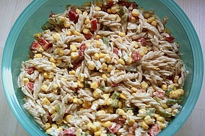 Frischer Nudelsalat