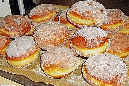 Burgis Faschingskrapfen 11