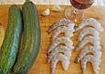 Garnelen mit Zucchinijulienne in Hummersauce