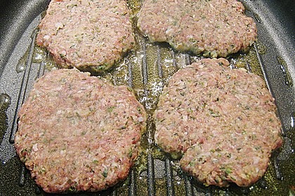 Hackfleisch - Pilz - Whopper an Kartoffel - Sellerie - P&uuml;ree 3