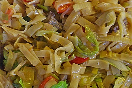 Bratnudeln mit Rindfleisch 13