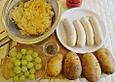 Wei&szlig;w&uuml;rste mit Traubenkraut und Kartoffelp&uuml;ree