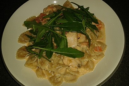 Pasta mit Lachs - Zitronen - Weißweinsauce 6