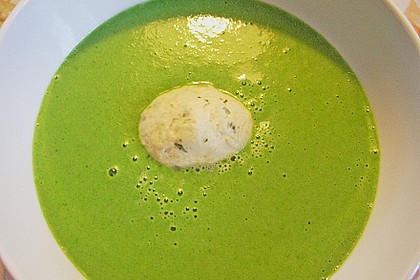 Cremesuppe vom Feldsalat 1