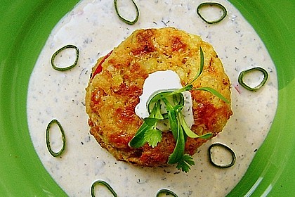 Kartoffel - K&auml;se - T&ouml;rtchen mit Tomaten 1