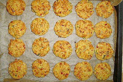 Kartoffel - K&auml;se - T&ouml;rtchen mit Tomaten 2