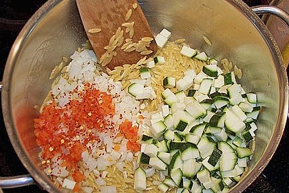 Griechische Reisnudelpfanne mit H&auml;hnchenbrustfilet 1
